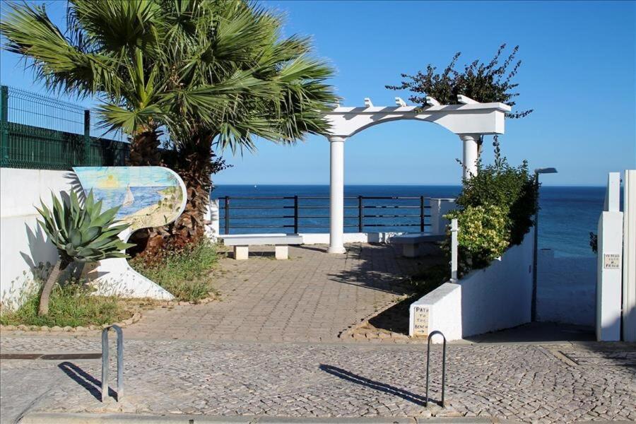 Varandas Do Mar Apartamento T2R Frente Mar Olhos De Gua Albufeira Olhos de Agua  Extérieur photo